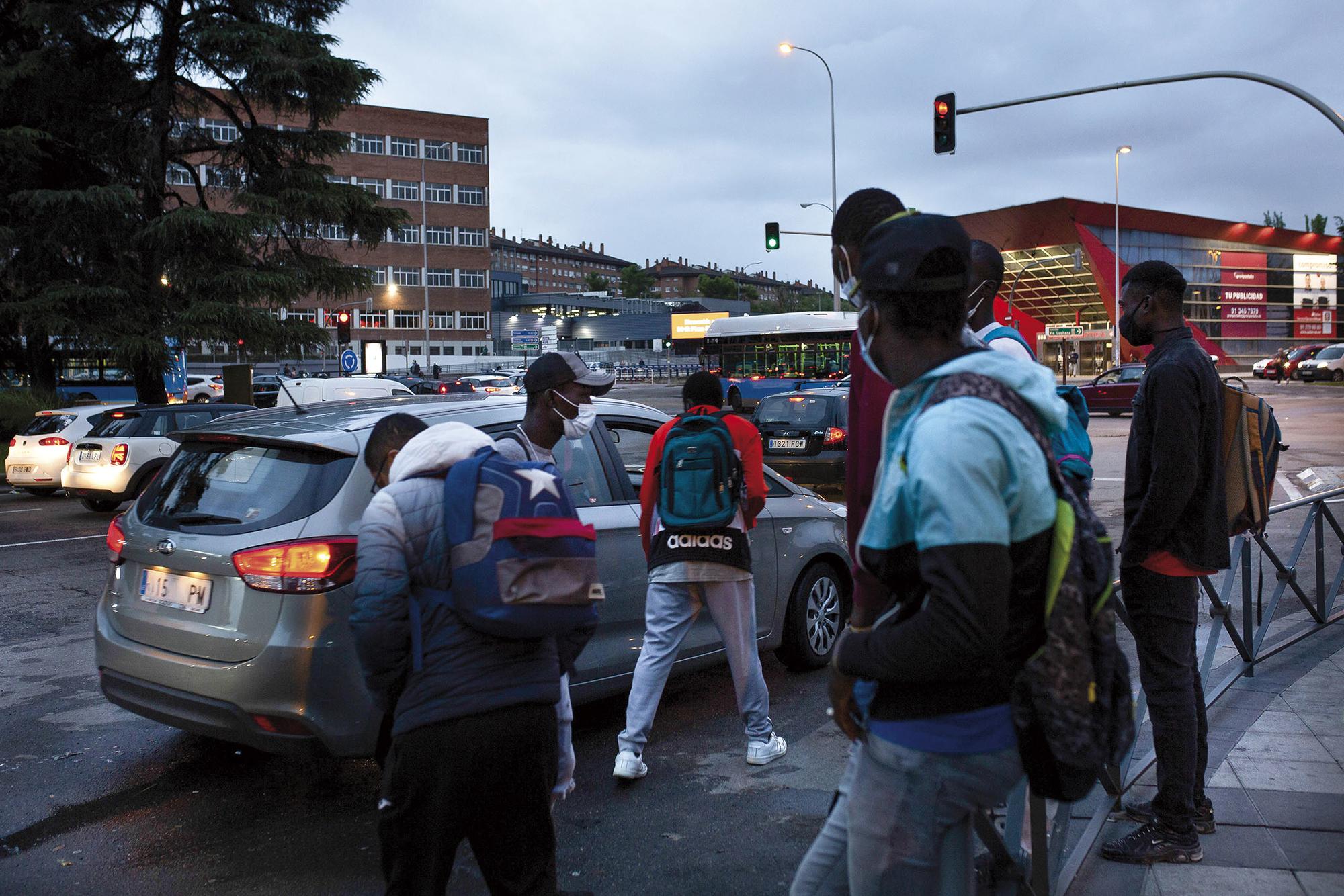 Plaza Elíptica jornaleros - 1